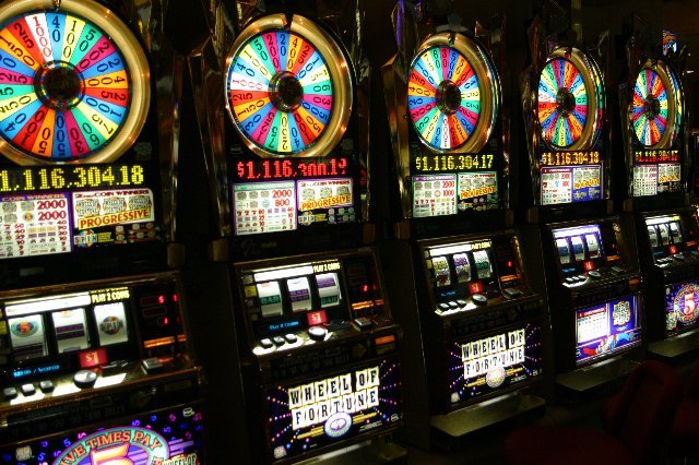Ежемесячный кэшбэк до 7% в Goldfishka casino бонус клиенту