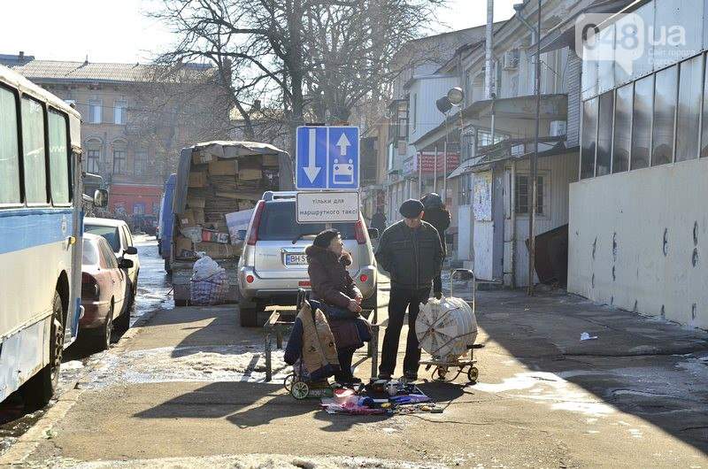 Одесская автостанция превратилась в настоящий отстойник (Фото)