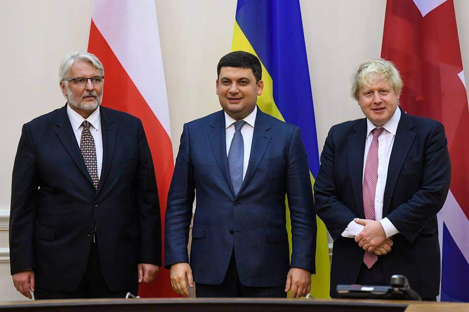Встреча Гройсмана с министрами иностранных дел Польши и Великобритании завершилась