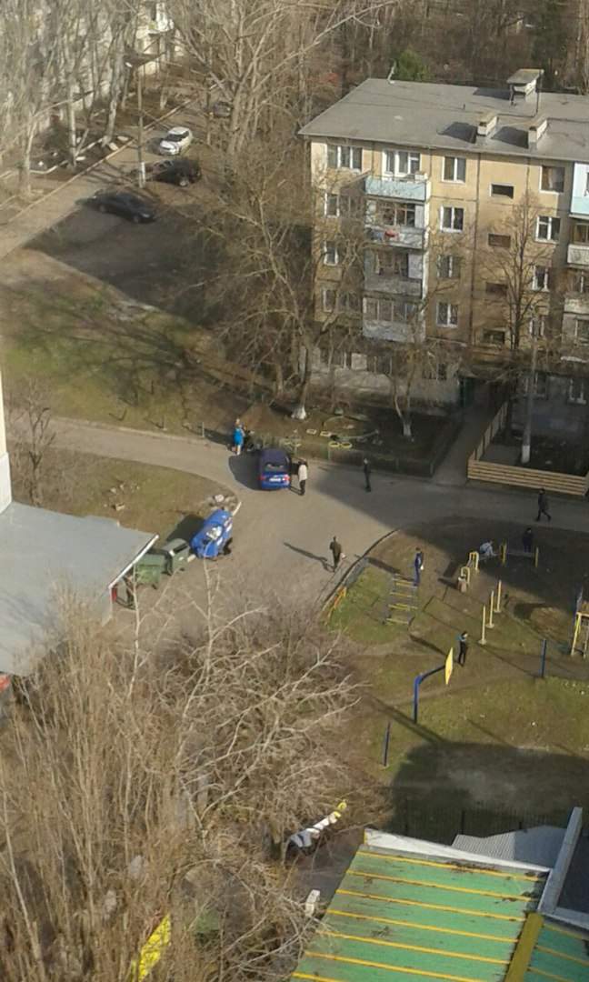 В Одессе "не вписавшийся" водитель совершил наезд на женщину (фото)