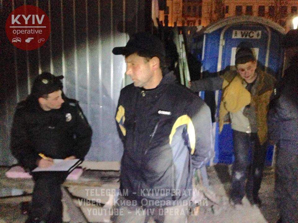 В Киеве мужчину заманили на стройку и избили молотками с целью ограбить его (Фото) (Видео)