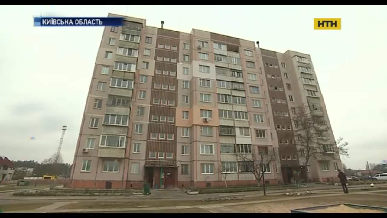 В Славутиче школьница спрыгнула с девятиэтажного здания и осталась жива