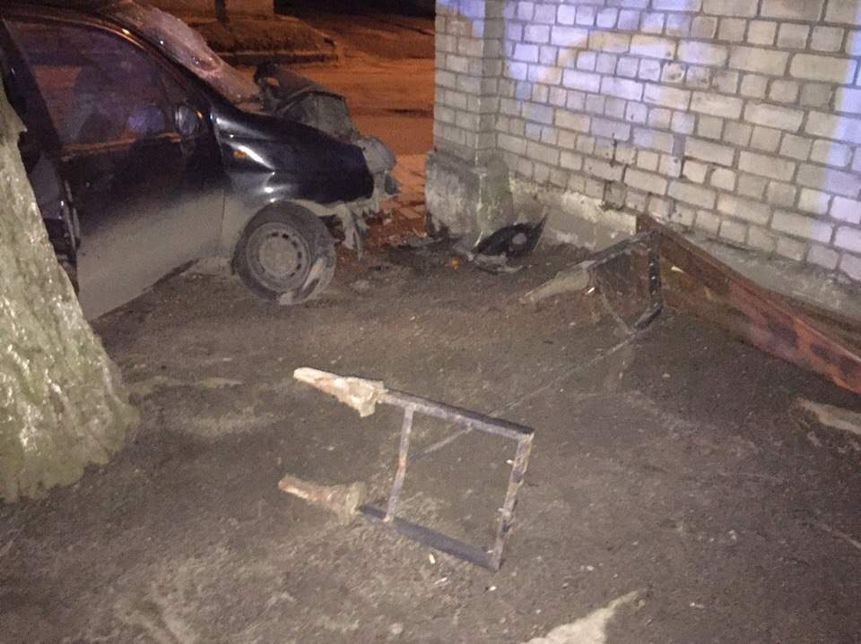 Во Львове сразу пять человек попало в ДТП (Фото)