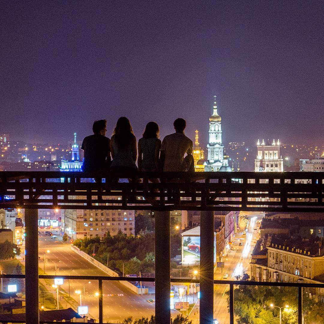 Чудесная жизнь ночного Харькова (Фото)