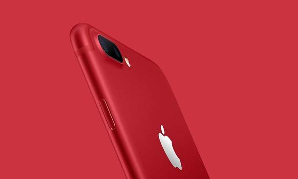 "Apple" представили обновленную линейку iPhone в алом цвете (фото)