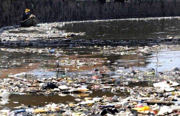 Водоёмы Индонезии признали самыми загрязненными источниками воды на планете (фото)