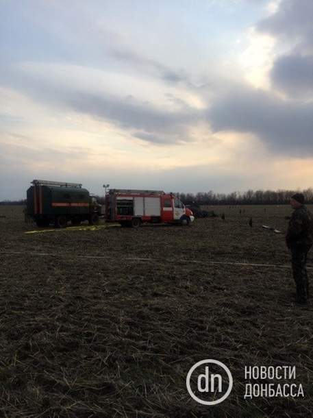 В результате крушения вертолета под Краматорском погибло 5 человек (Фото)