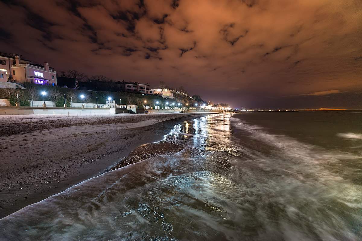 Удивительные фотографии ночной набережной Одессы (Фото)