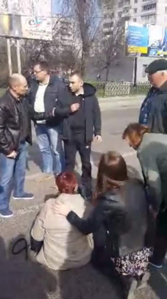 Во Львове пьяный водитель совершил наезд на женщину-пешехода (фото)