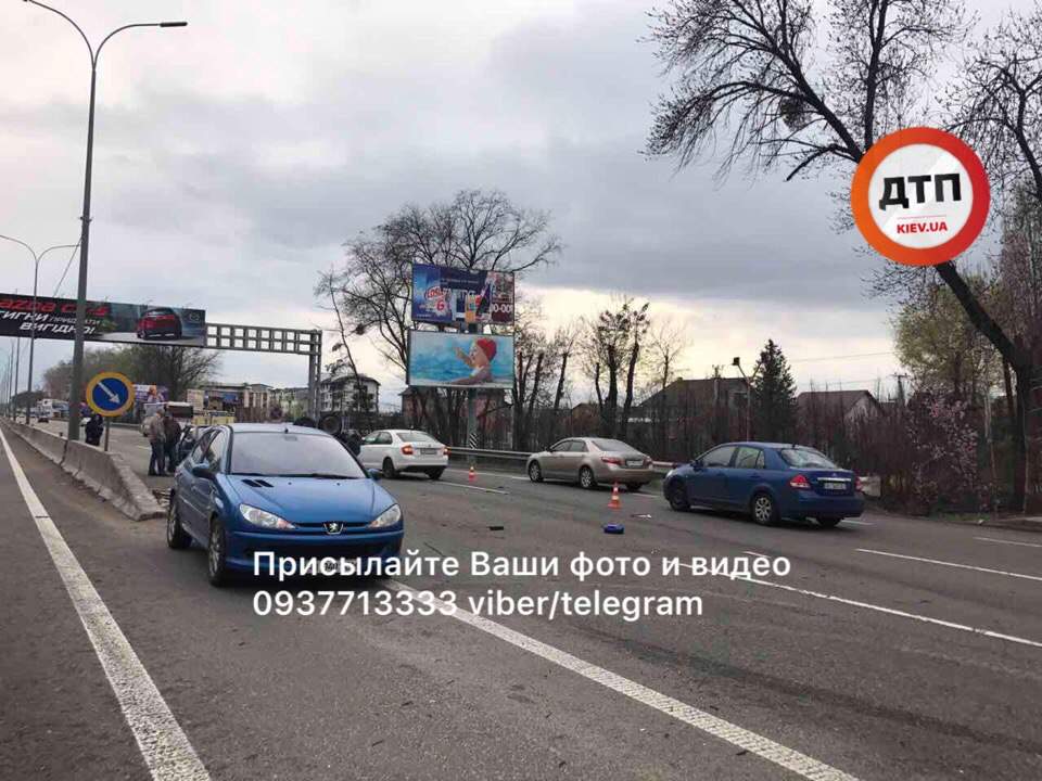 На Киевщине произошло ДТП с опрокидыванием (фото)