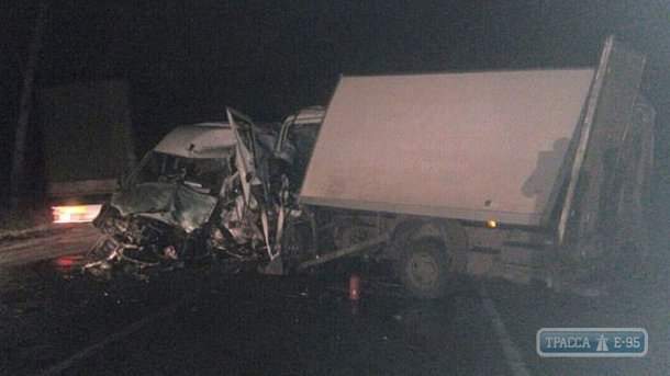 Подробности смертельного ДТП на трассе Киев-Одесса: оба водителя скончались на месте (фото)