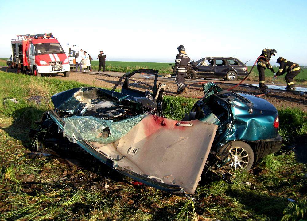 На автодороге "Одесса-Мелитополь" произошла смертельная авария (фото)