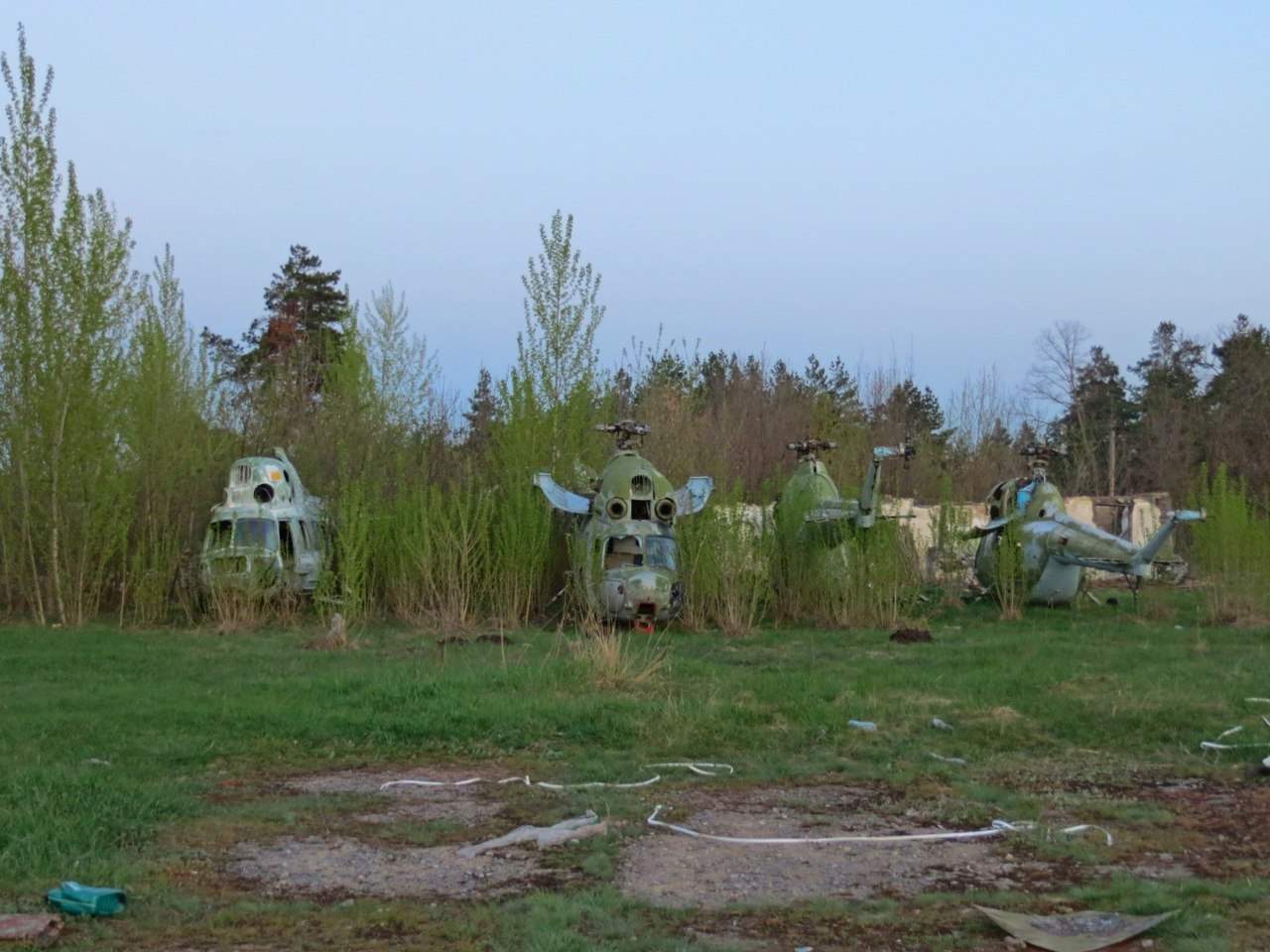 Как выглядит заброшенный аэродром в Харьковской области (Фото)