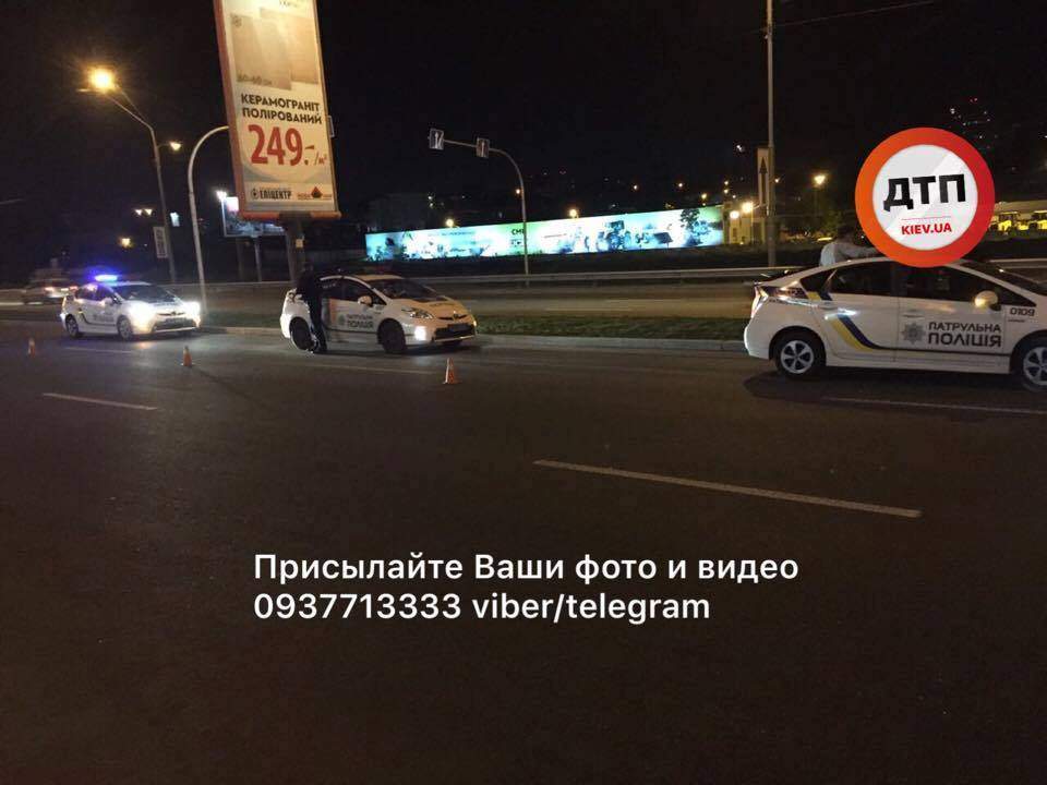 В Киеве из-за гонщиков-неудачников разбилось 4 автомобиля (Фото)