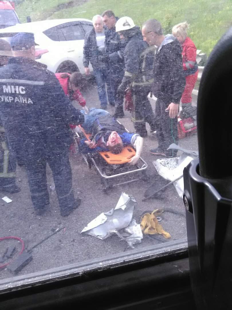 В Харькове произошло масштабное ДТП с пострадавшими (Фото) 