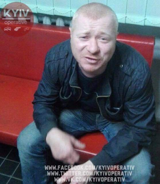Прикрываясь воинами АТО: в Киеве мужчина украл шоколадки и пытался оправдаться фальшивым удостоверением (фото)
