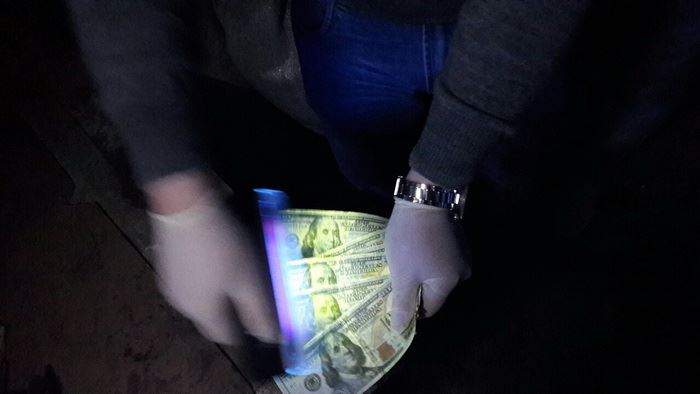 На Херсонщине начальник отделения фискальной службы погорел на взятке (фото)