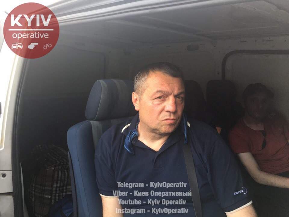 В Киеве с поличным поймали банду преступников со "сканером" (фото)