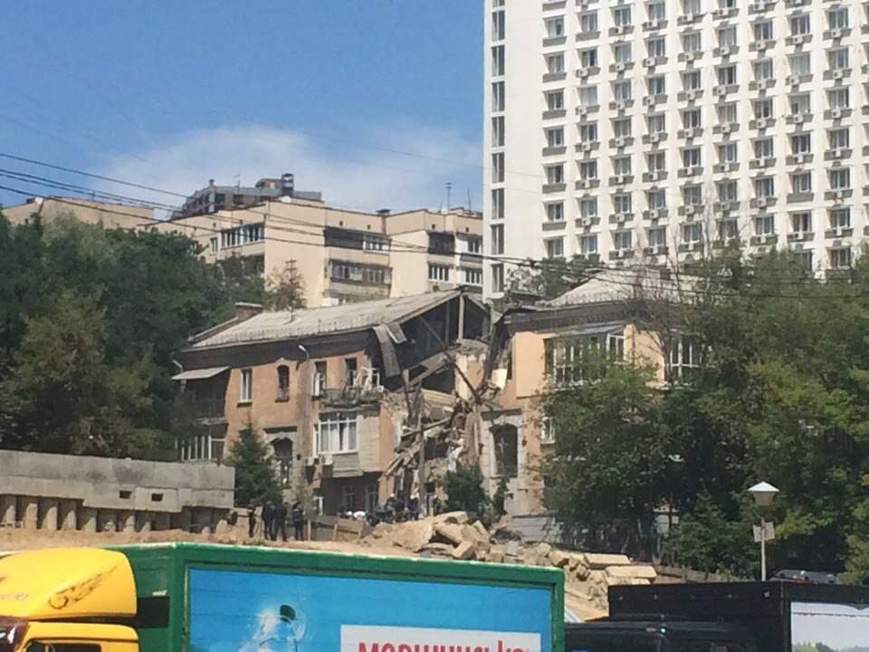 В Сети опубликовали видео с последствиями взрыва в Киеве (видео)