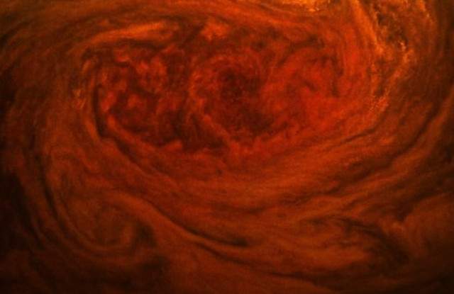 Сотрудники NASA зафиксировали мощнейший шторм на Юпитере (фото)