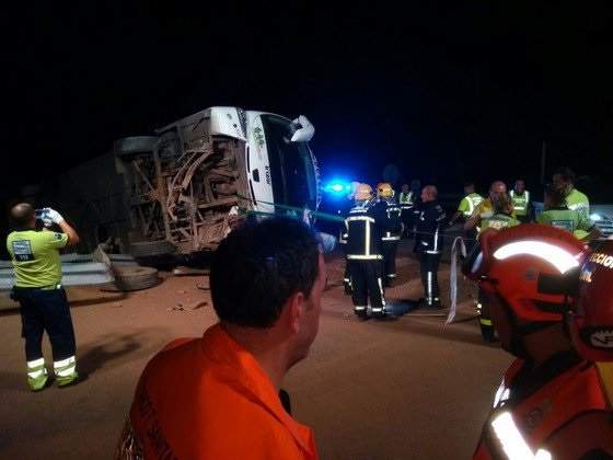 В результате страшной аварии в Испании пострадало 26 человек (Фото)