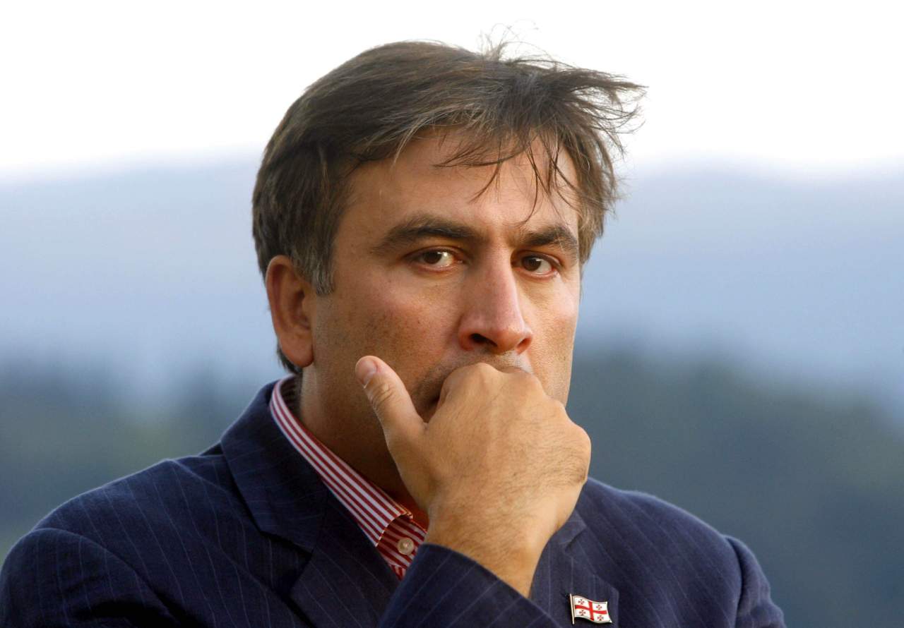 Стали известны имена тех, кто голосовал за лишение Саакашвили гражданства