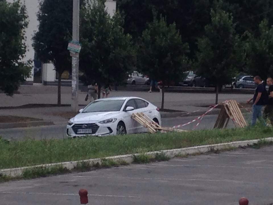 Харьковчанин нашел оригинальный способ защиты от воров автомобилей (фото)
