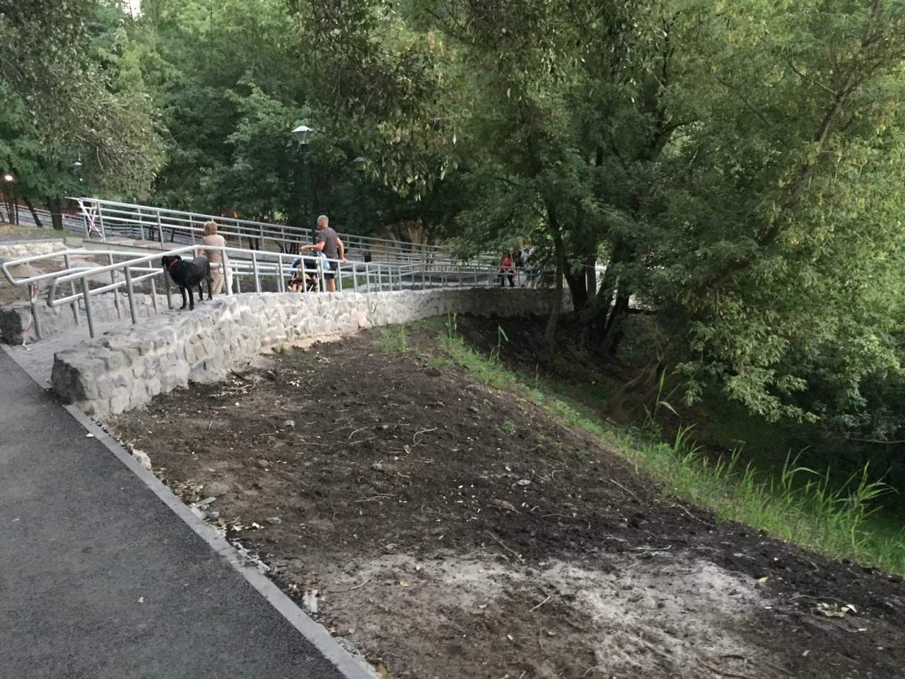 В Харькове начали строительство сквера (фото)