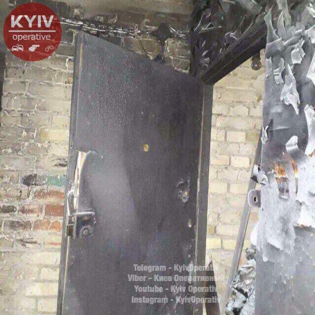 Взрыв в жилом доме на Киевщине: есть пострадавшие (фото)