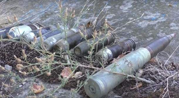 В водах Луганской области обнаружили 13 ящиков боеприпасов (видео)