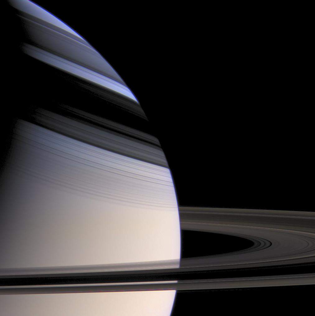 NASA опубликовало подборку самых эффектных затмений в системе Сатурна (фото)