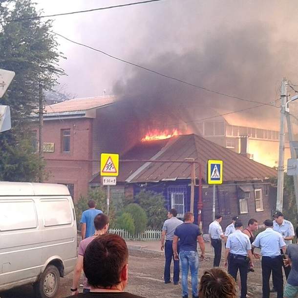 В Ростове-на-Дону горело несколько домов (Фото)