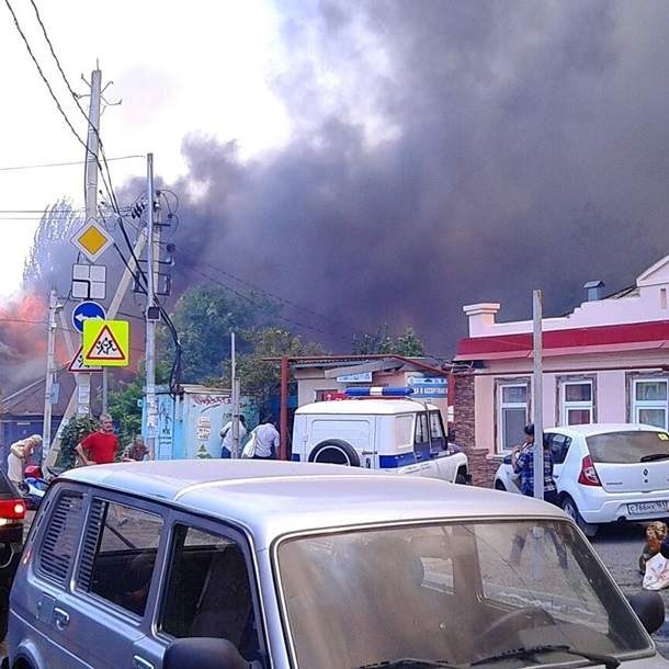 В Ростове-на-Дону горело несколько домов (Фото)