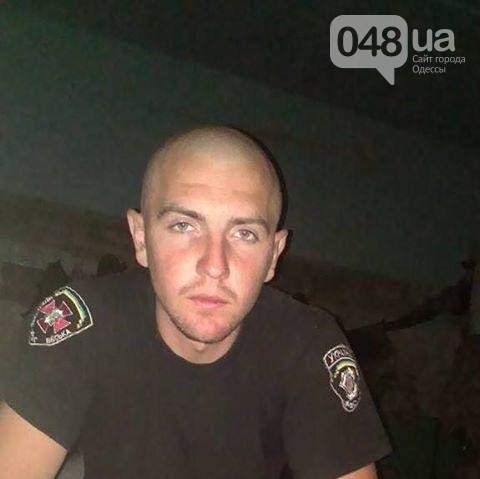 В Одессе ветеран АТО и полицейский избил активиста из-за конфликта на парковке
