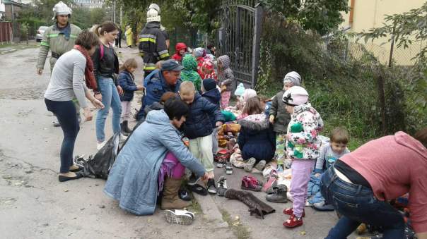 Во Львове воспитанников детского сада напугал пожар (Видео) 