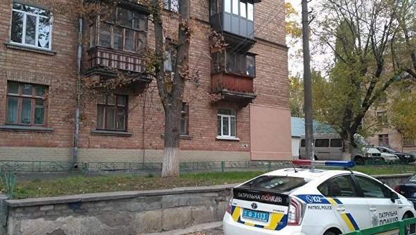 Киевлянин из окна квартиры решил устроить стрельбу (Фото)