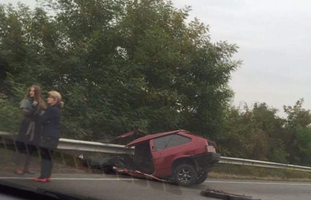 В Закарпатской области произошло страшное ДТП: авто разбилось на две части (Фото)