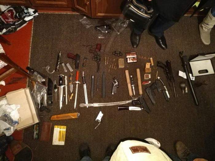 В Полтавской области разоблачили незаконных торговцев оружием (Фото)
