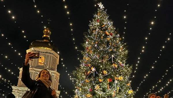 Стало известно, сколько украинцы будут отдыхать на Новый год