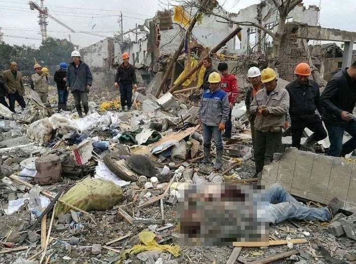 На востоке Китая произошёл мощный взрыв: есть погибшие, 30 раненых (фото)
