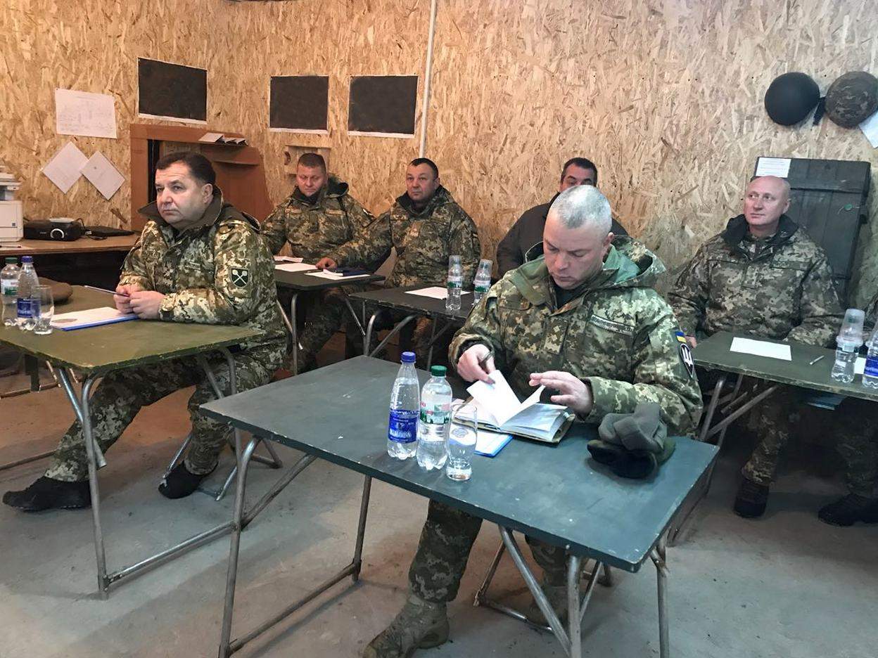 Министр обороны Украины посетил зону проведения АТО (фото, видео)