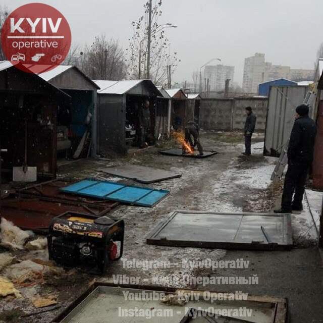 В Киеве незаконно демонтировали гаражный кооператив (фото)