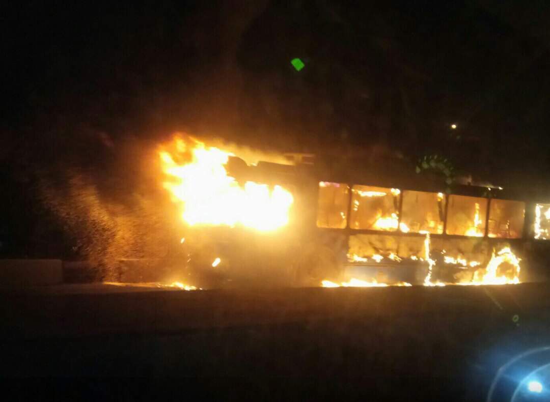 В Харькове сгорел троллейбус (фото, видео)