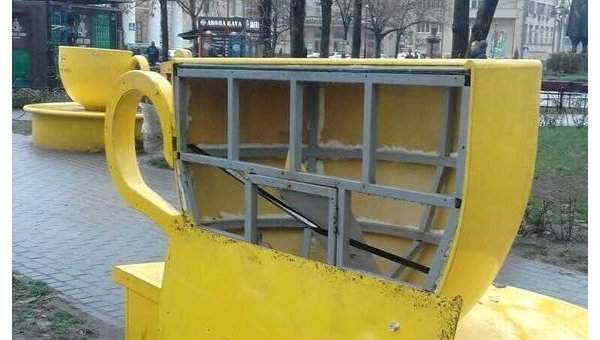 Вандализм в Киеве: Неизвестные уничтожили 