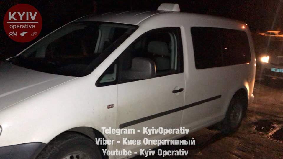 В Киеве пьяный мужчина ограбил таксиста (фото)