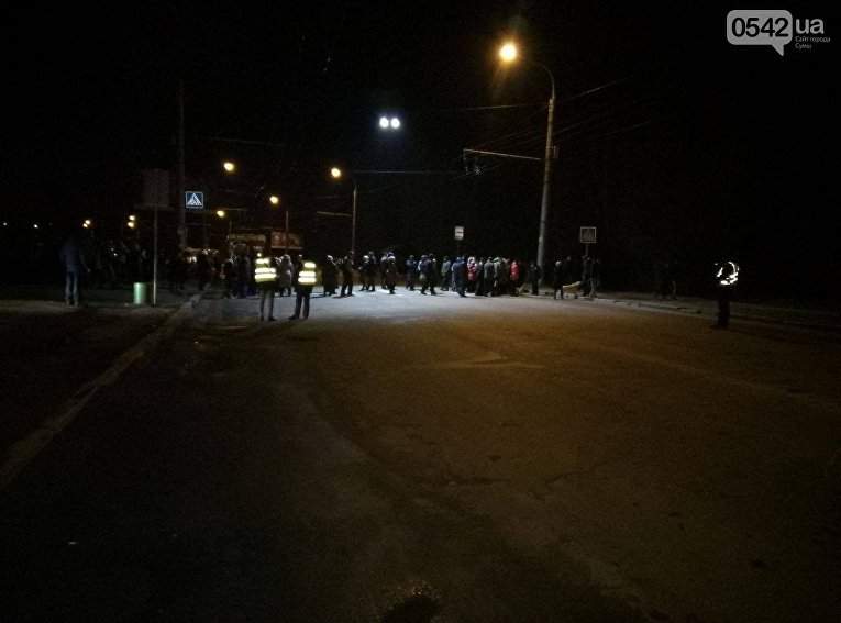 В Сумах жители устроили протест из-за из отключения в их домах газоснабжения (Фото)