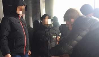 В Киеве на взятке задержан таможенник