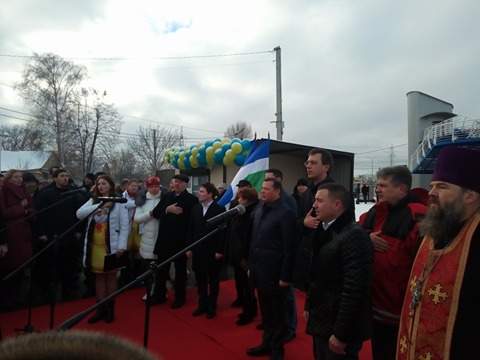 Лидер "Радикальной партии" торжественно открыл современный пешеходный мост (фото)