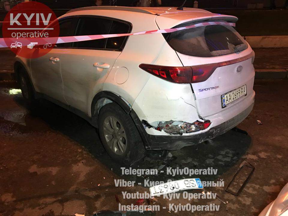 В Киеве автомобиль протаранил 6 авто, убегая от полиции (Фото)