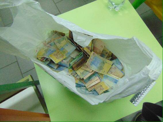 В Киеве мужчина украл ящик с благотворительными взносами (Фото)